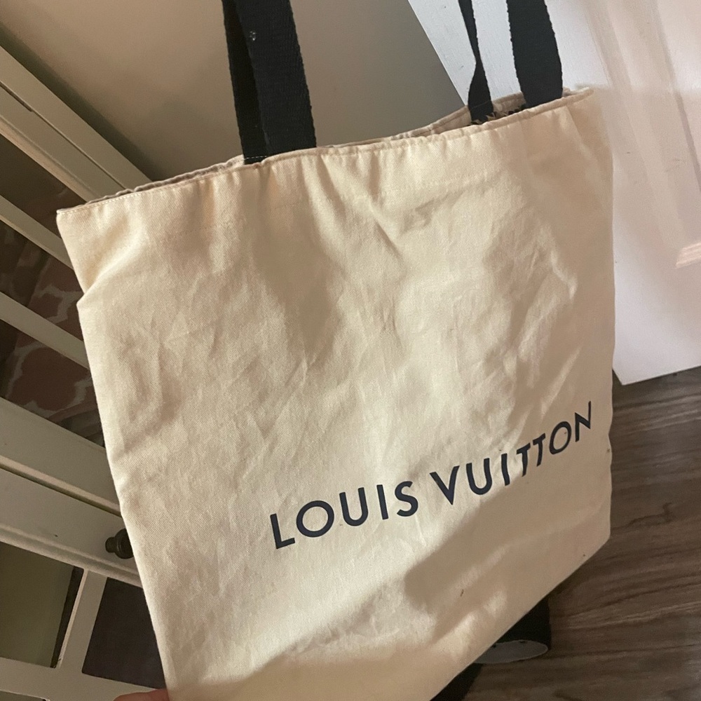 Dust bag turned into a tote bag!